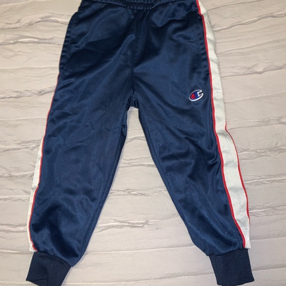 Cute Toddler Champion Track Suit - Picture 2 of 8